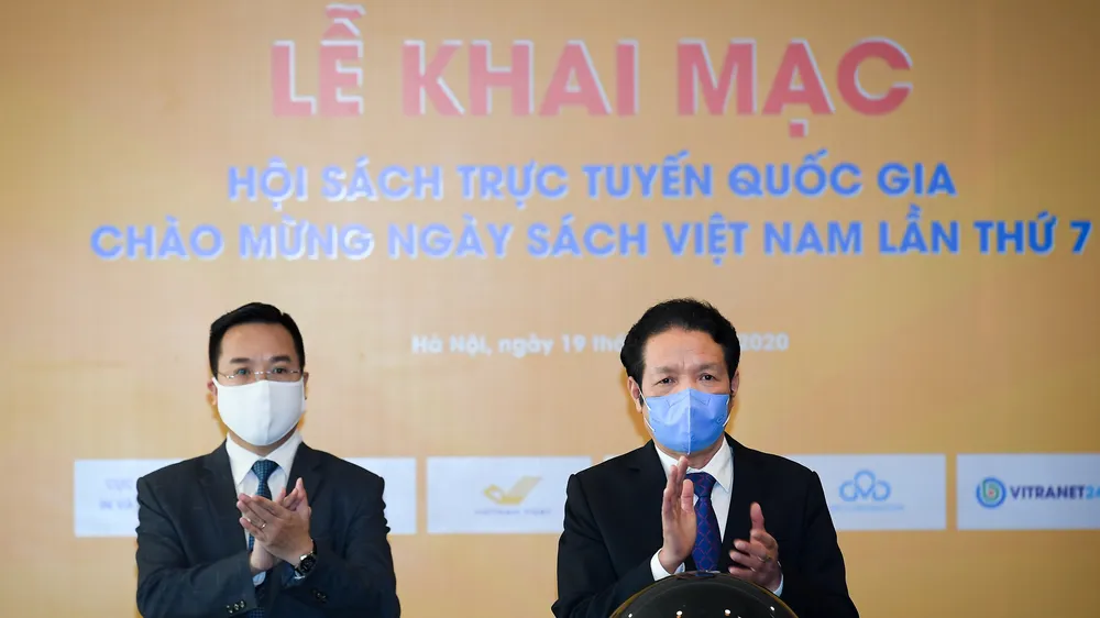 Giới thiệu gần 20.000 đầu sách in và sách điện tử của 49 đơn vị xuất bản 