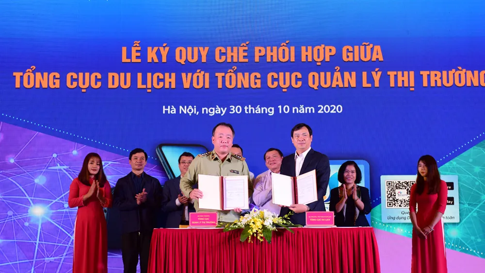 Tổng cục Du lịch và Tổng cục Quản lý thị trường ký kết quy chế phối hợp bảo vệ du khách