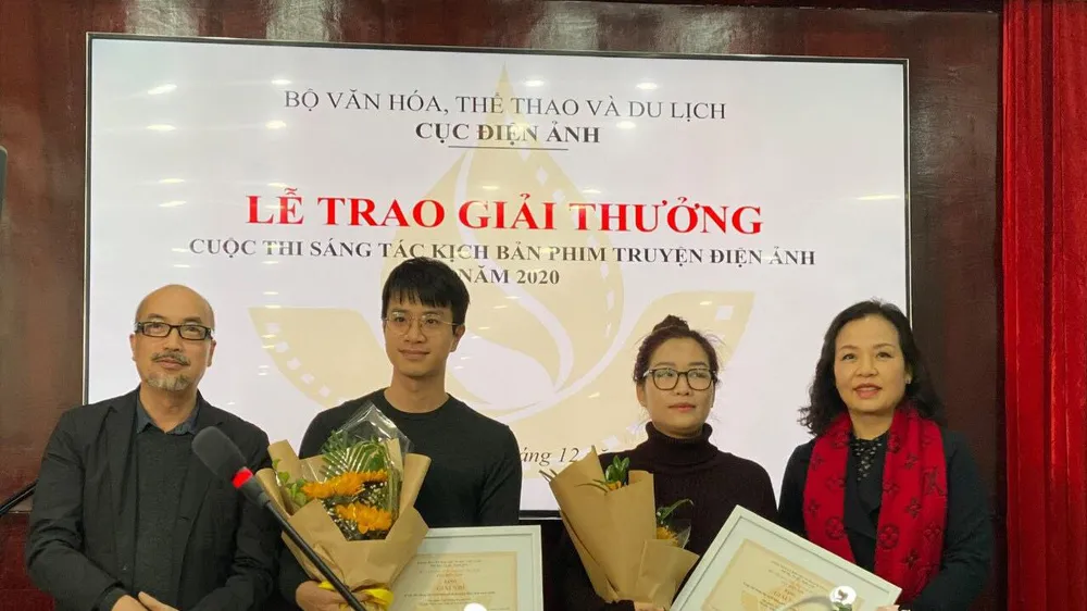 Các tác giả đoạt giải