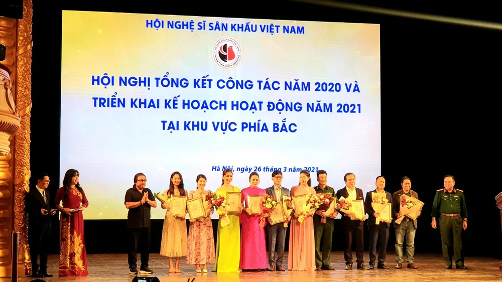Vở kịch Đêm trắng được trao giải Vở diễn xuất sắc nhất năm 2020
