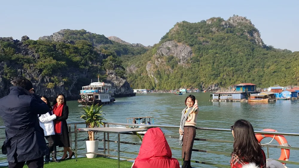 Đề nghị các địa phương ban hành chính sách kích cầu thu hút khách du lịch