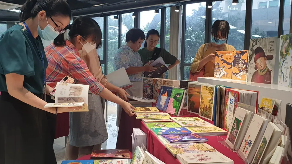 Sắp ra mắt bộ truyện tranh Nhật Bản về bóng đá Việt 