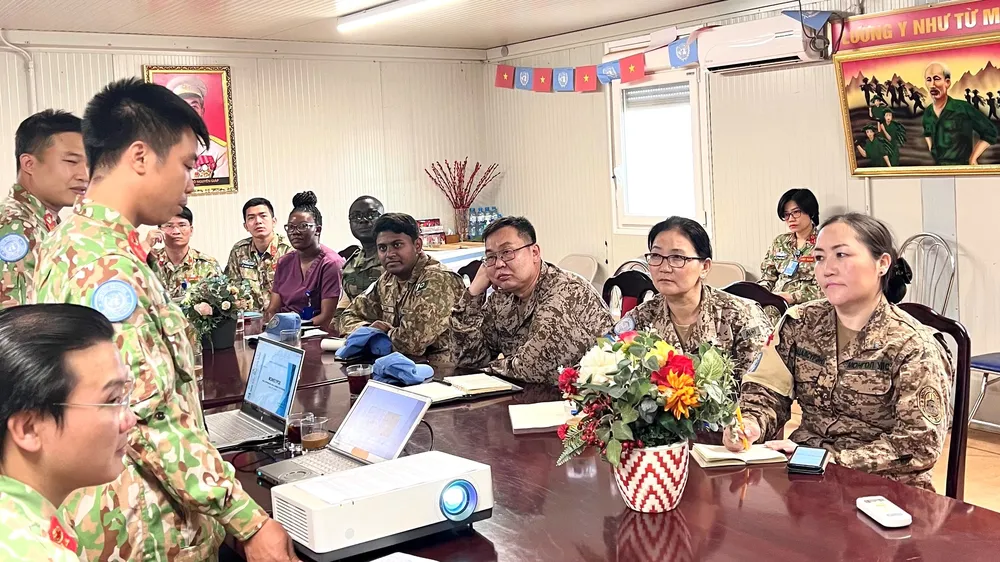 Bệnh viện dã chiến 2.4 tập huấn phòng chống bệnh đậu mùa khỉ tại Nam Sudan