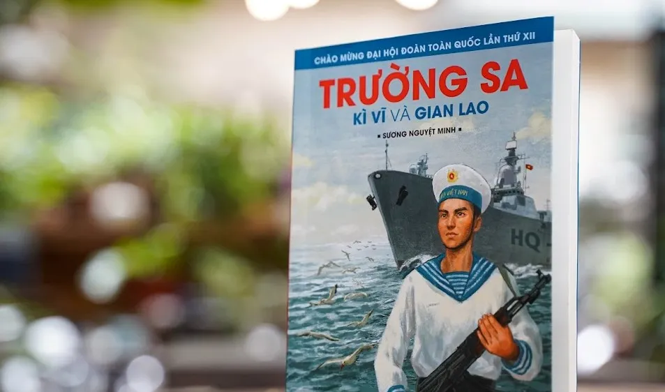 Sáng mãi những gương anh hùng quả cảm, kiên trung