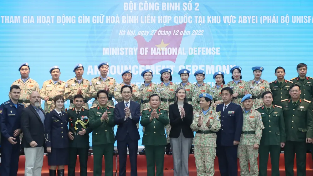 Lễ ra mắt Đội Công binh số 2. Ảnh: QUANG PHÚC