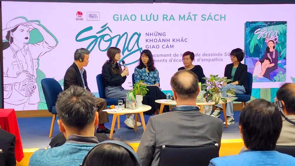 Giao lưu ra mắt cuốn truyện tranh Sống- viết về biên kịch- đạo diễn Việt Linh