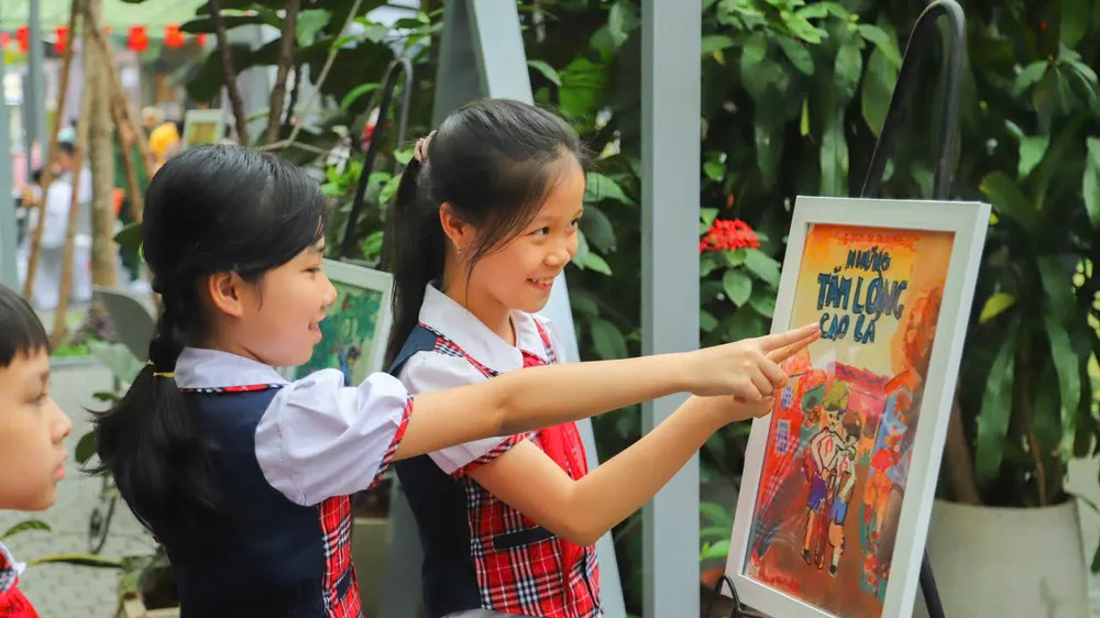 Sôi động Ngày Sách và Văn hóa đọc Việt Nam tại Phố sách Hà Nội