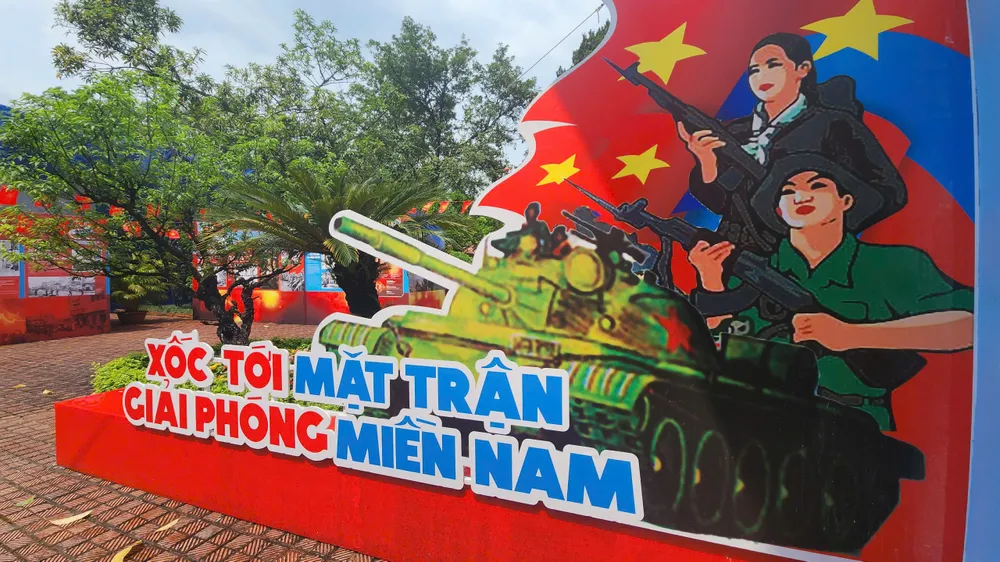 Triển lãm "Con đường Thống nhất" khai mạc tại Hoàng thành Thăng Long