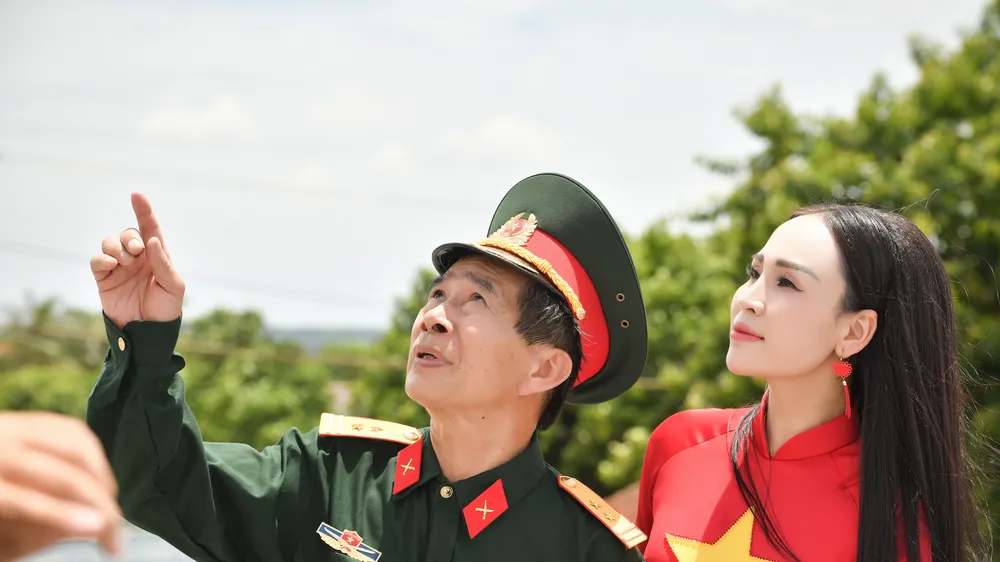  Cảnh trong MV “Còn mãi với non sông”, nén tâm nhang dành tri ân các anh hùng liệt sĩ