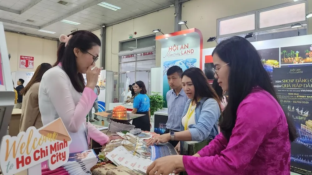 Khu vực trưng bày sản phẩm du lịch của TPHCM tại VITM Hà Nội 2025