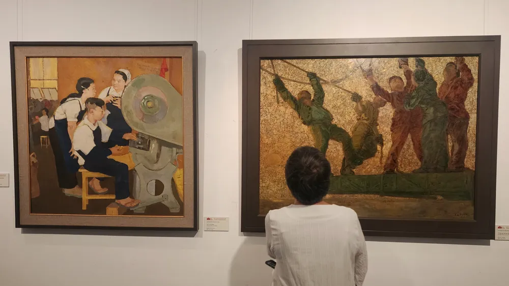 Triển lãm chuyên đề “Ký ức những năm tháng không quên”. Ảnh THU HÀ