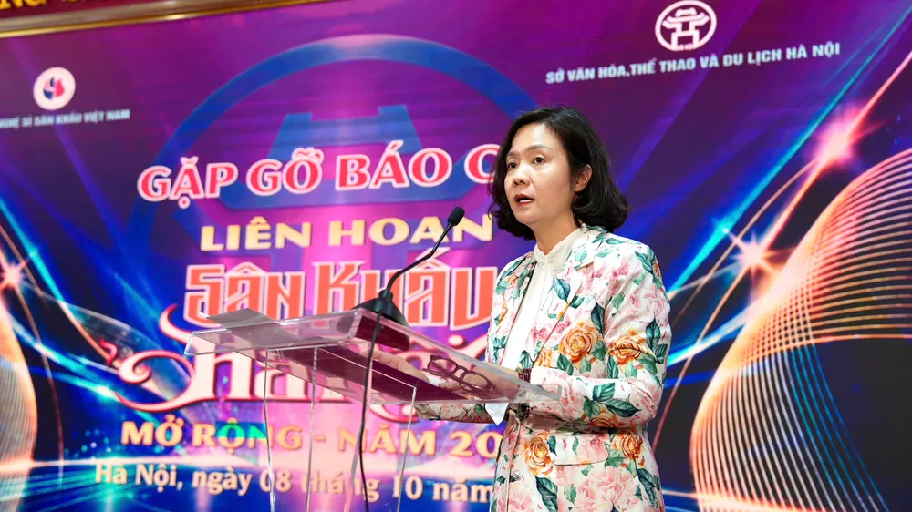 Phó Giám đốc Sở VH-TT-DL Hà Nội Lê Thị Ánh Mai phát biểu về liên hoan. Ảnh: NGỌC TÚ 
