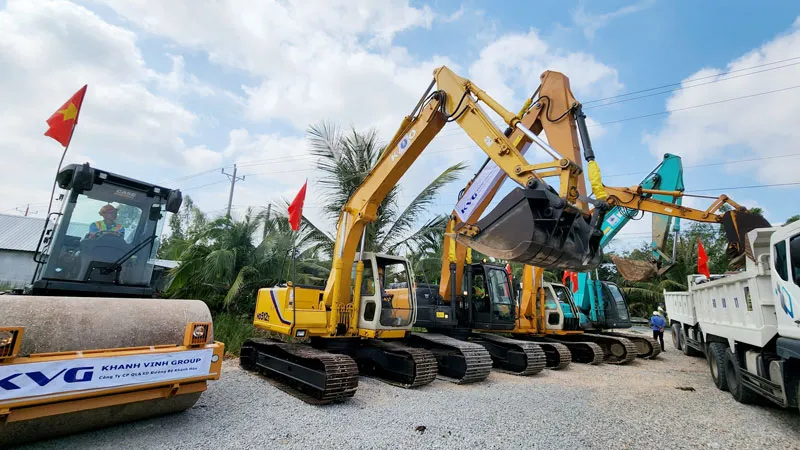 Khởi công đường Hồ Chí Minh đoạn Rạch Sỏi - Bến Nhất, Gò Quao - Vĩnh Thuận