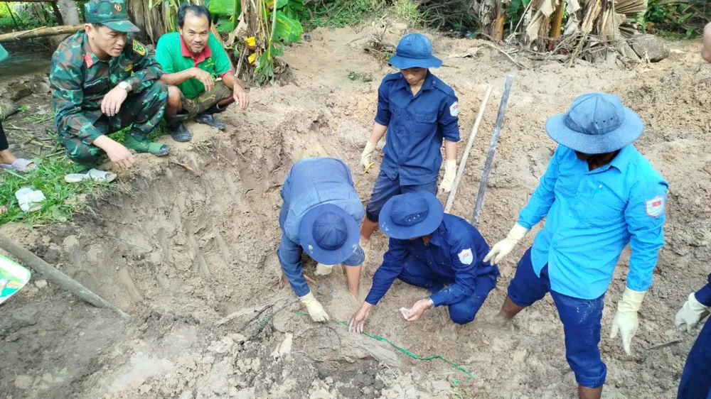 Kiên Giang: Cất bốc 19 hài cốt liệt sĩ tại huyện Kiên Lương