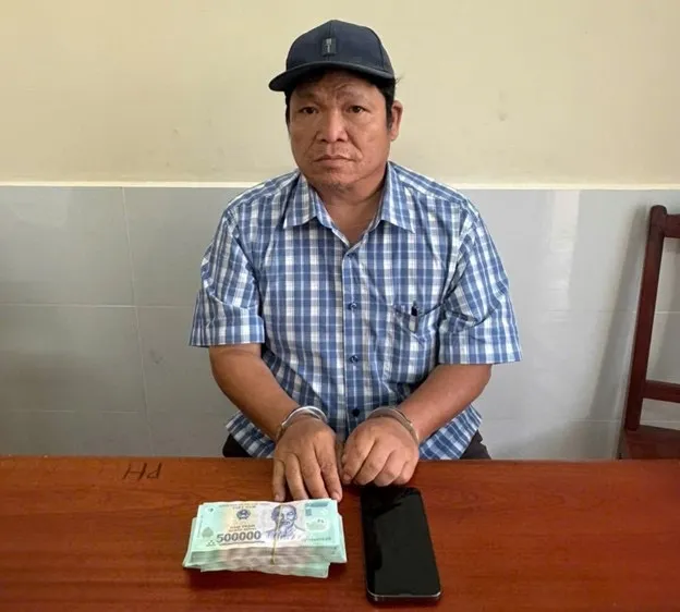 “Nổ” quen biết Bộ Công an, lừa đảo chiếm đoạt 150 triệu đồng