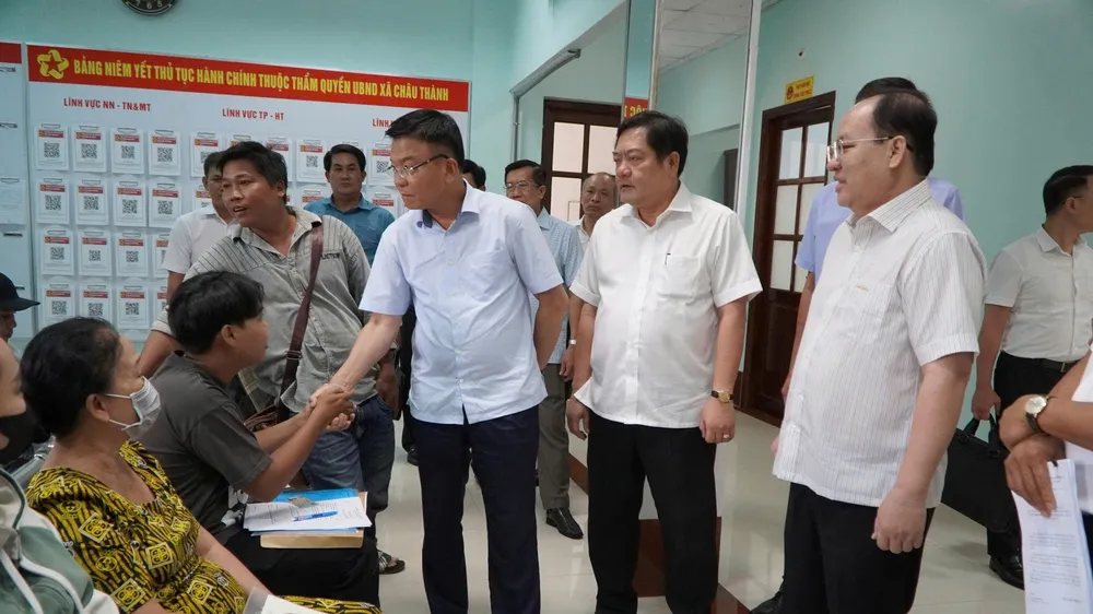 Tập trung xử lý dứt điểm các vấn đề tồn đọng sau sáp nhập, không để phát sinh phiền hà cho người dân