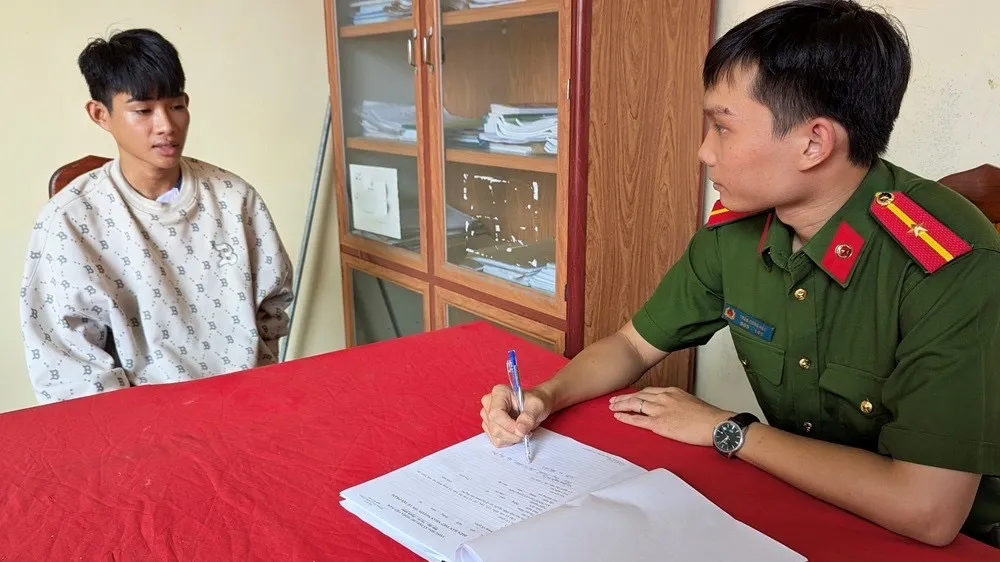 An Giang: Tạm giữ hình sự đối tượng cướp tiệm vàng