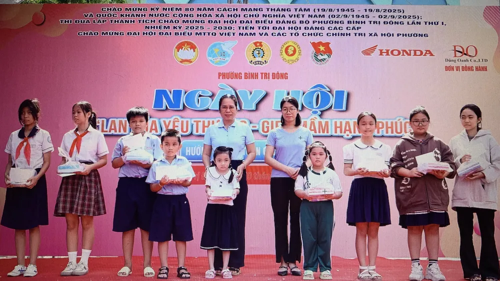 Nhiều hoạt động bảo vệ môi trường, chăm lo người dân ở phường Bình Trị Đông 