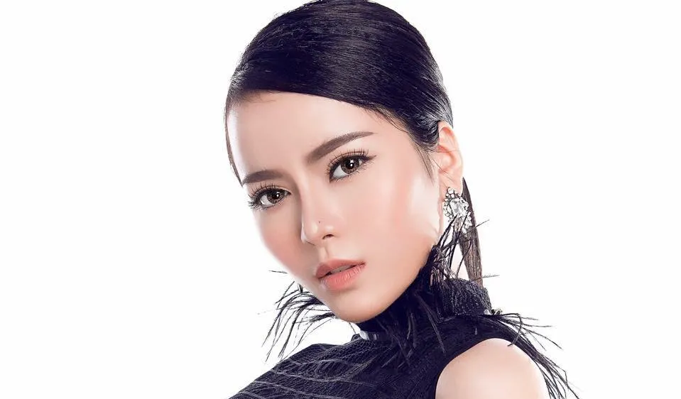 Ca sĩ Kim Thành. 