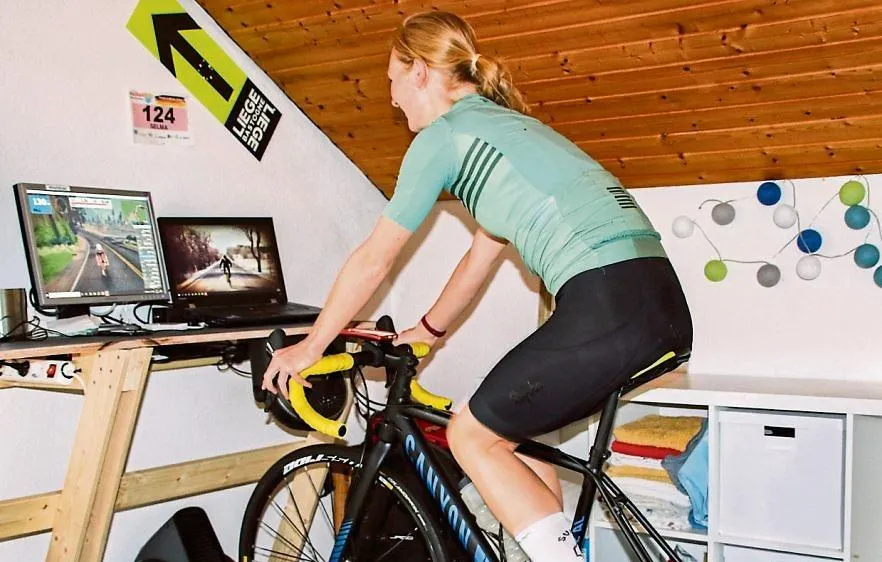 Selma Trommer bị cấm thi đấu online trên Zwift trong 6 tháng. 