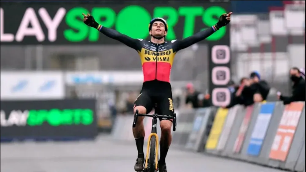Wout Van Aert chiến thắng Superprestige Heusden-Zolder