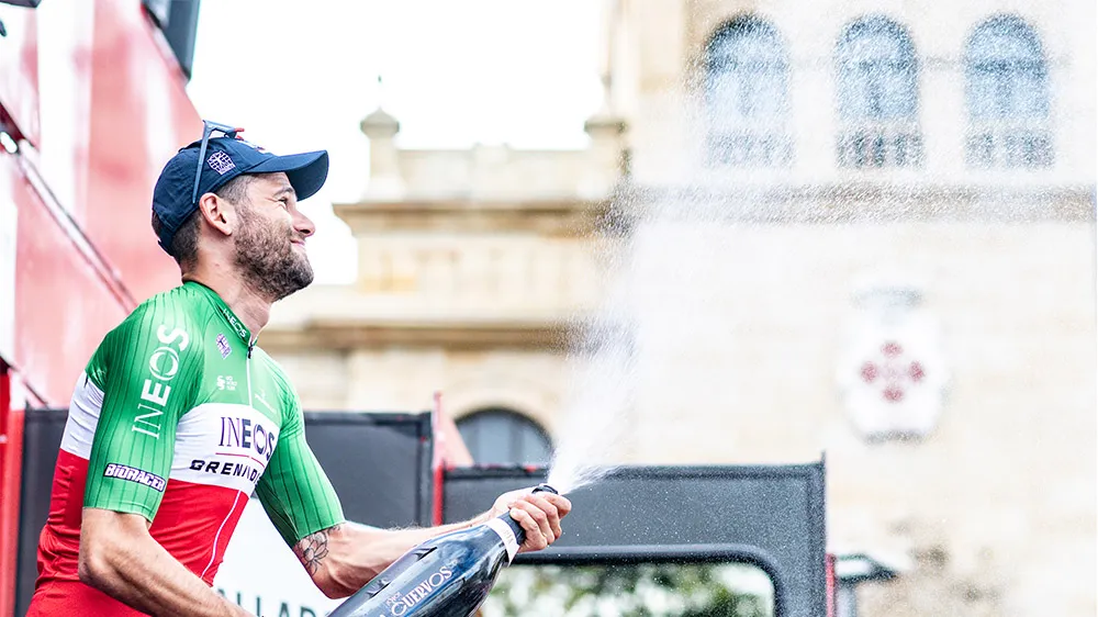 Niềm vui chiến thắng của Filippo Ganna 