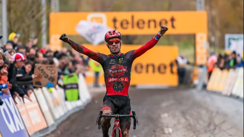 Eli Iserbyt giành chiến thắng Superprestige Niel