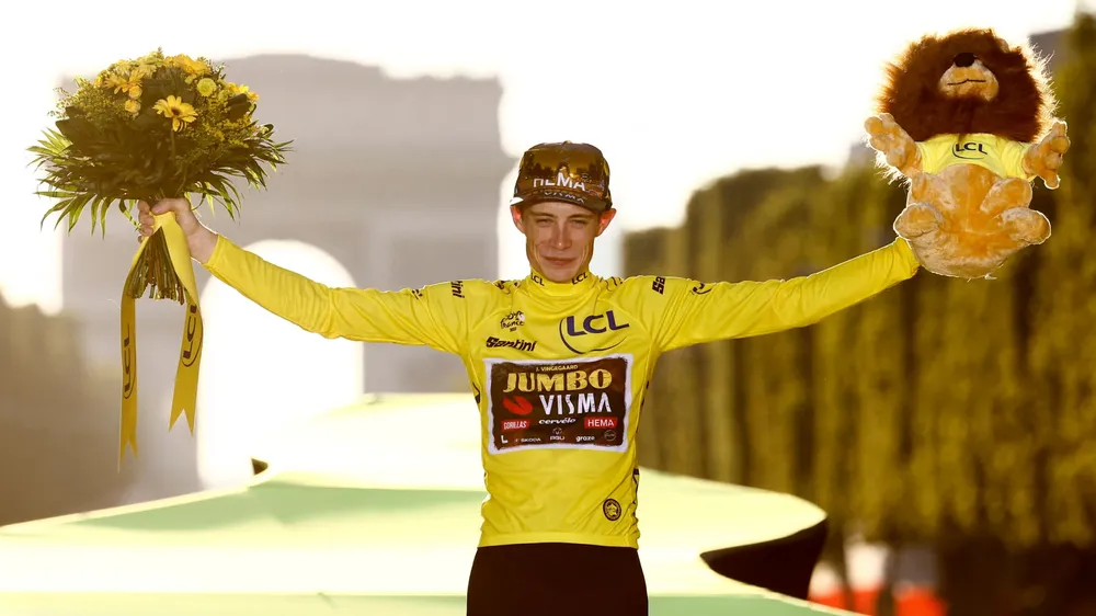 Jonas Vingegaard đã hai lần liên tiếp vô địch Tour de France