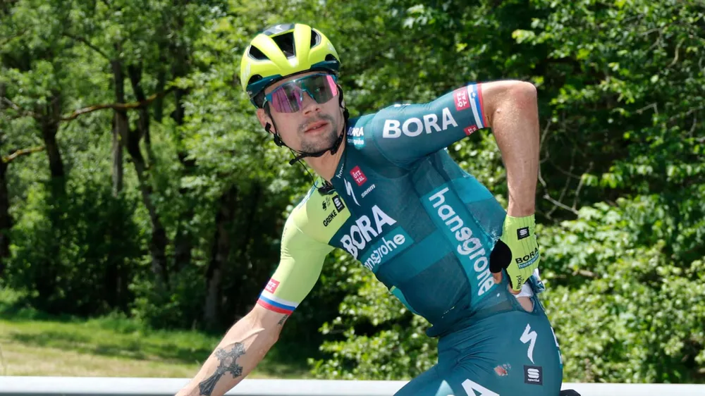 Primoz Roglic cố gắng trở lại đường đua sau tai nạn