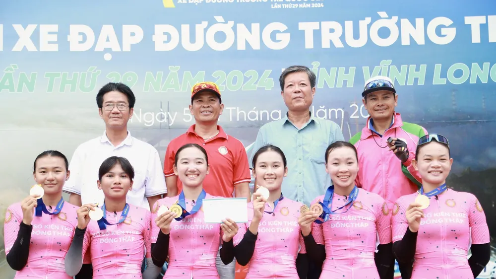 Các cô gái Đồng Tháp có ngày thi đấu thành công