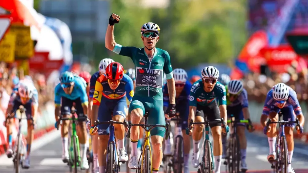 Wout van Aert khẳng định nước rút lần thứ 2 thắng chặng