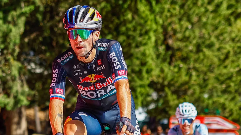 Primoz Roglic tăng tốc về đích