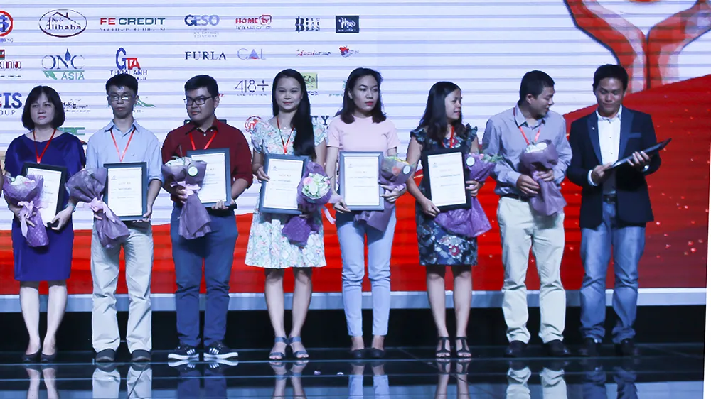 Trao giải báo chí viết về doanh nghiệp, doanh nhân 2017