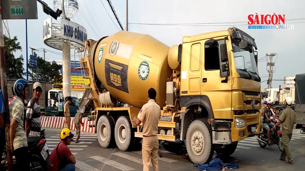 Va chạm với xe bồn, nam thanh niên tử vong