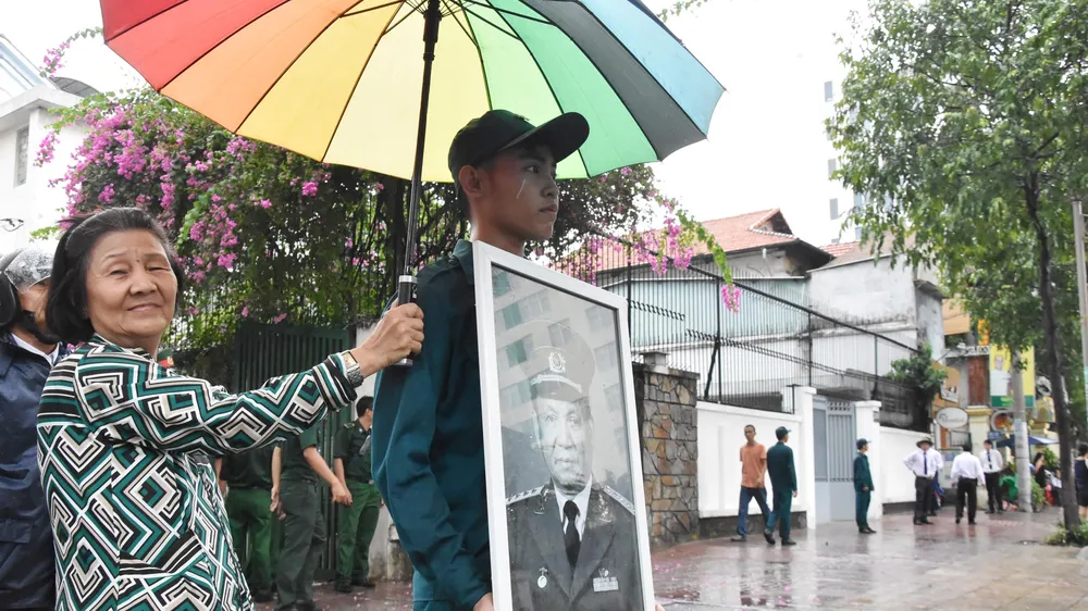 Trời Thành phố rơi lệ đón bác Sáu Nam về với đất mẹ