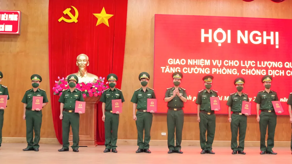 Bộ đội biên phòng thành phố điều động quân y hỗ trợ phòng chống dịch