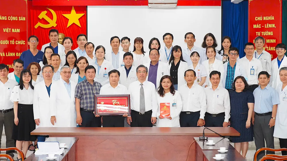 Xây dựng Bệnh viện Nguyễn Trãi thành địa chỉ tin cậy trong khám chữa bệnh cho người cao tuổi 