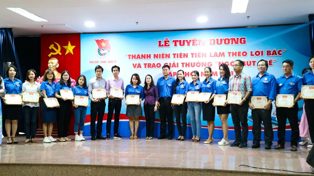Tuyên dương 43 tập thể đạt thành tích “Thanh niên tiên tiến làm theo lời Bác” 2018
