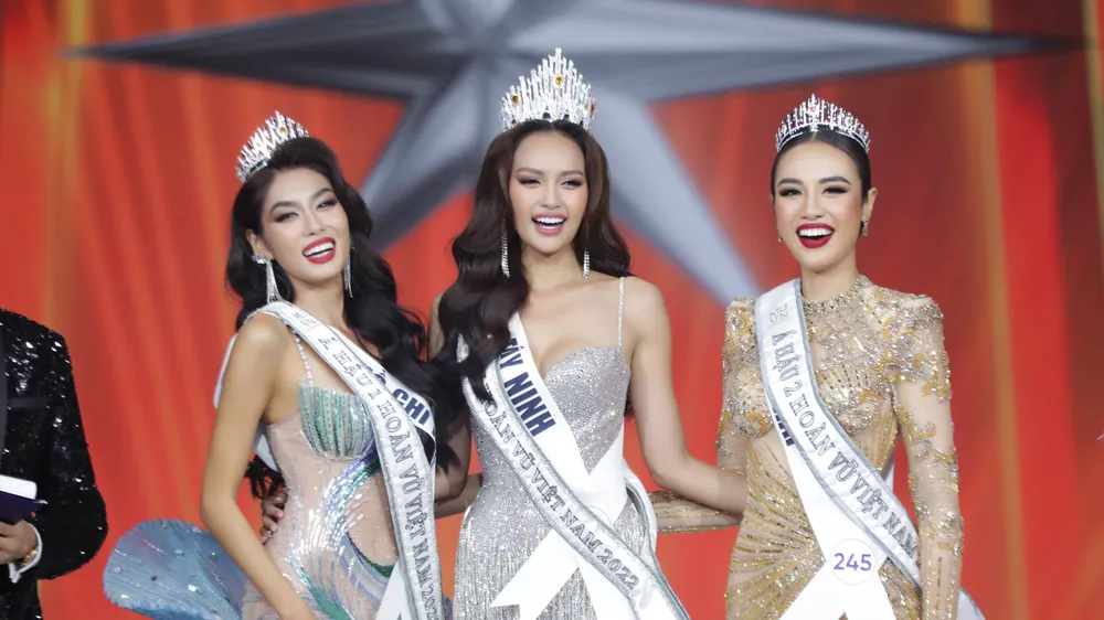 Unicorp tạm ngưng giữ bản quyền đề cử đại diện Việt Nam tham gia Miss Universe