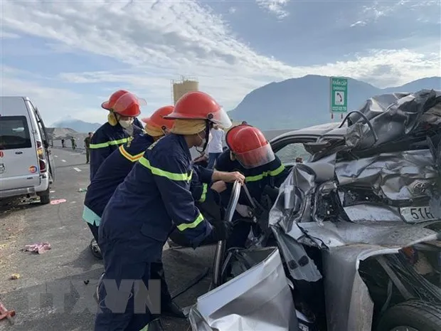 Podcast bản tin trưa 24-6: 2 người tử vong sau tai nạn trên cao tốc Cam Lâm-Nha Trang; Bắt 4 đối tượng mua nhiều súng đạn từ Đắk Lắk 