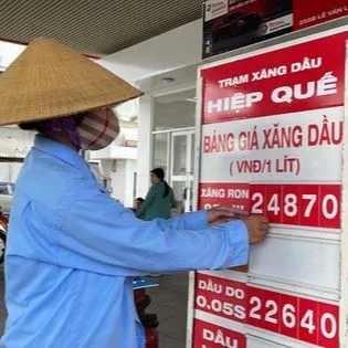 Podcast bản tin tối 5-9: Giá xăng dầu tăng lần thứ 6 liên tiếp; Xông, đắp lá cây chữa đau mắt đỏ có thể phải khoét mắt