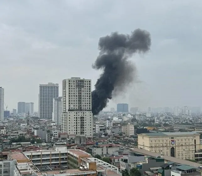 Podcast bản tin trưa 16-9: Hỏa hoạn tại số 28 Vũ Trọng Phụng, quận Thanh Xuân; Cháy tại Trung tâm tiêm chủng chất lượng cao Quốc Oai
