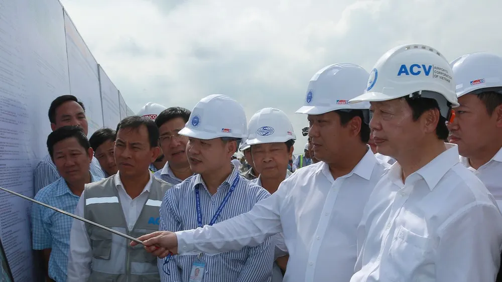 Podcast bản tin tối 16-10: Phó Thủ tướng Trần Hồng Hà kiểm tra tiến độ Sân bay Long Thành; Thông tin vụ cấp sai hơn 5.000 biển số đẹp