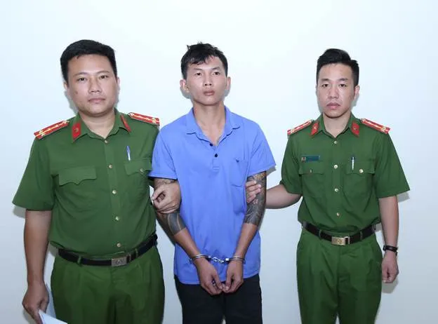 Podcast bản tin tối 11-7: Bắt giữ nghi phạm sát hại tài xế xe ôm sau 6 giờ bỏ trốn; Bé 2 tuổi bỏng toàn thân, phải ghép da từ mẹ ruột