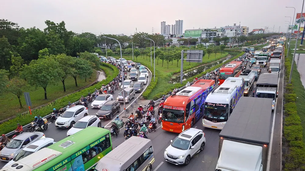 Podcast bản tin tối 14-7: TPHCM nghiên cứu phương án hạn chế xe phát thải cao tại khu vực ô nhiễm; Kiên quyết loại bỏ ma túy học đường