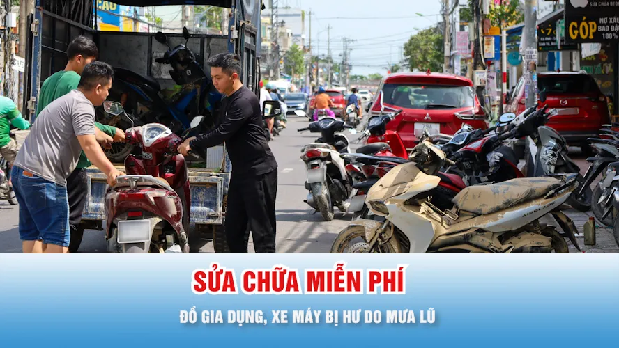 Podcast bản tin 17 giờ 26-11: Sửa đồ điện tử, xe máy miễn phí giúp người dân sau mưa lũ