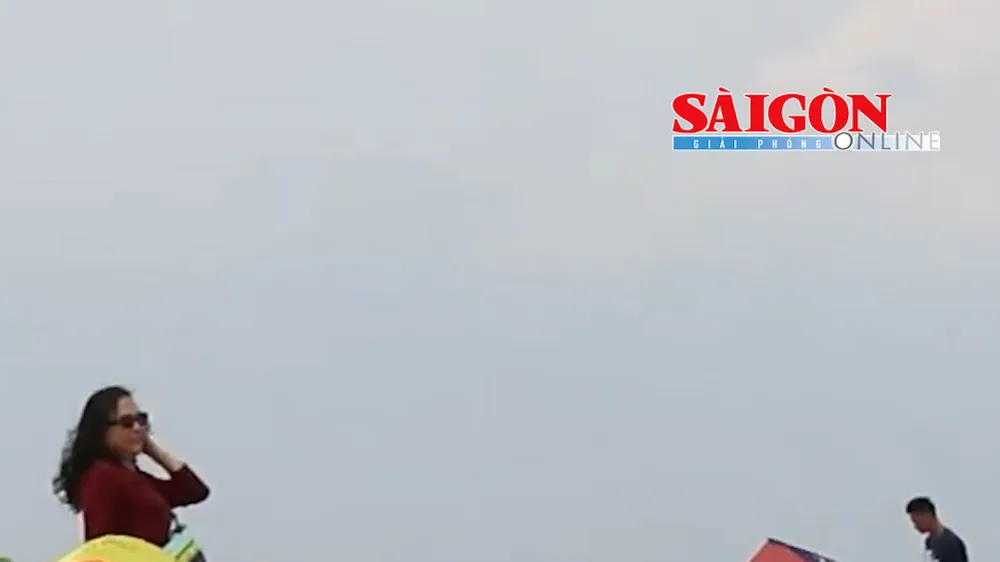 "Áo mới" rực rỡ cho bãi đá Ông Địa, Mũi Né