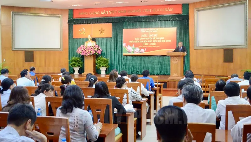 Cán bộ, đảng viên gìn giữ, phát huy Di chúc của Chủ tịch Hồ Chí Minh