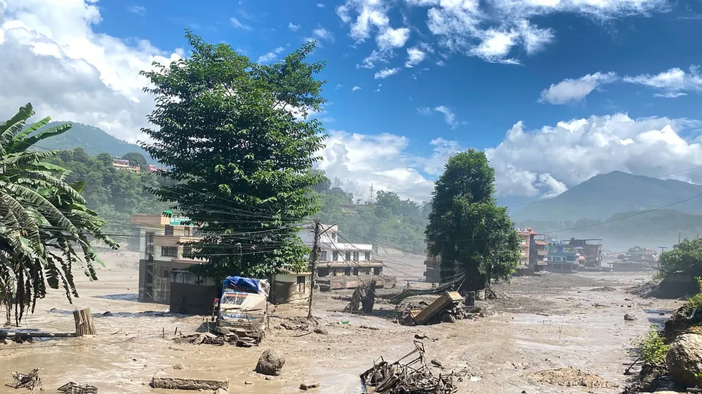 Lũ quét tại biên giới Nepal - Trung Quốc: Ít nhất 31 người chết, gần 400 người mất tích