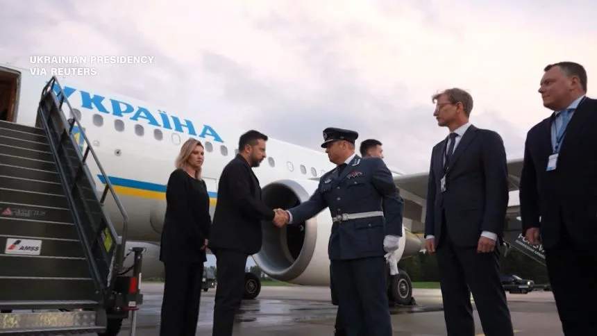Máy bay chở Tổng thống Ukraine suýt bị tấn công